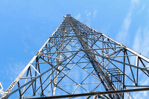 China GSM ANTENNA TOWER,self supporting steel telecom tower , triangular or square manufacturer