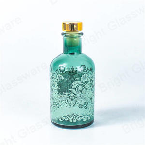 100ml贴花设计芳香疗法精油芦苇扩散罐带软木塞的玻璃瓶