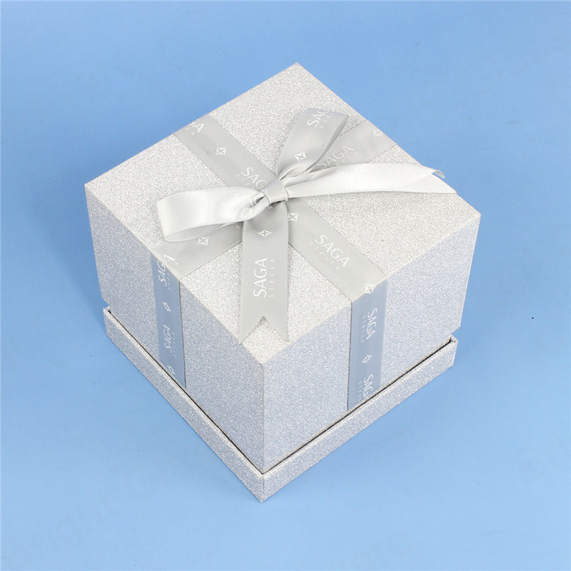 纸板纸盒圣诞快乐设计礼品盒带丝带