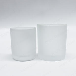 中国制造商磨砂白色玻璃蜡烛罐空用于家庭装饰