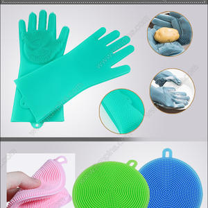 Ekologicky šetrný silikonový čisticí kartáč tepelně odolné rukavice