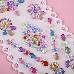 Großhandel acryl selbstklebende strasssteine diy vollfarbiger kristall mobiler diamantaufkleber