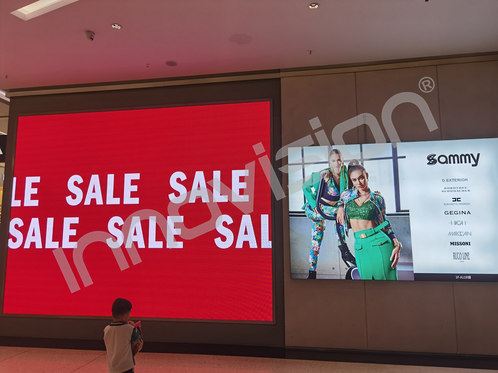 P1.86 LED indoor high resolution LED display installed in Adidas chain shops 