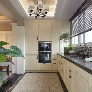 Custom white kitchen cabinets design