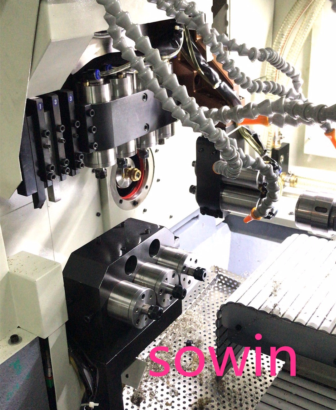 CNC Swiss Type Lathe For The Jewelry Industry 2