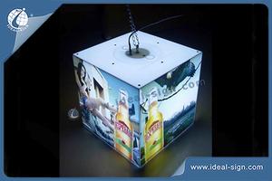 Personalisierte Würfelform LED-Leuchtkasten Indoor Wanddisplay für großhandel