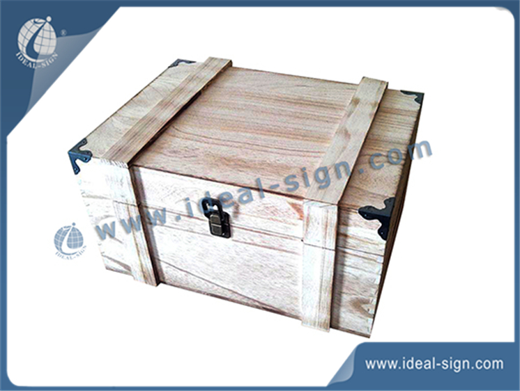 China manufacturing personalized paulownia wooden wine box witn metal corners