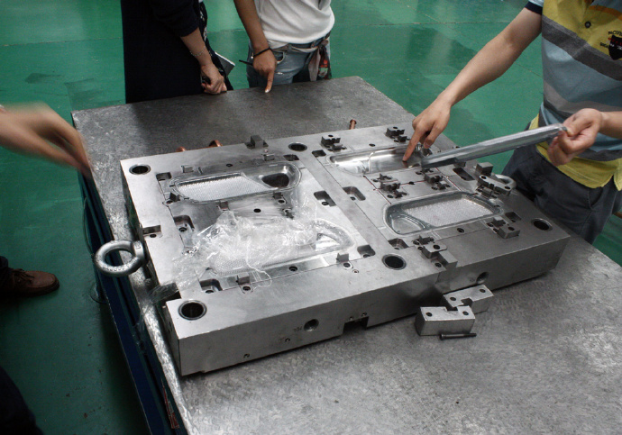 Introduction to injection molding in China