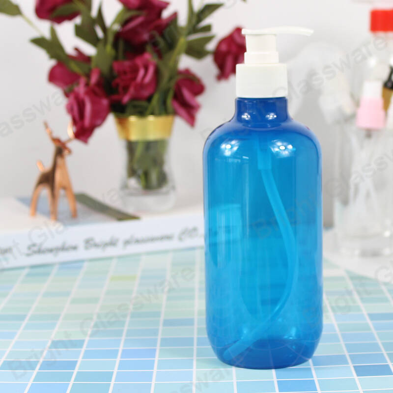 Vente en gros Blue Boston Round 500ml Distributeur en plastique Pompe Flacon pour Huile Essentielle Lotion Shampooing Emballage
