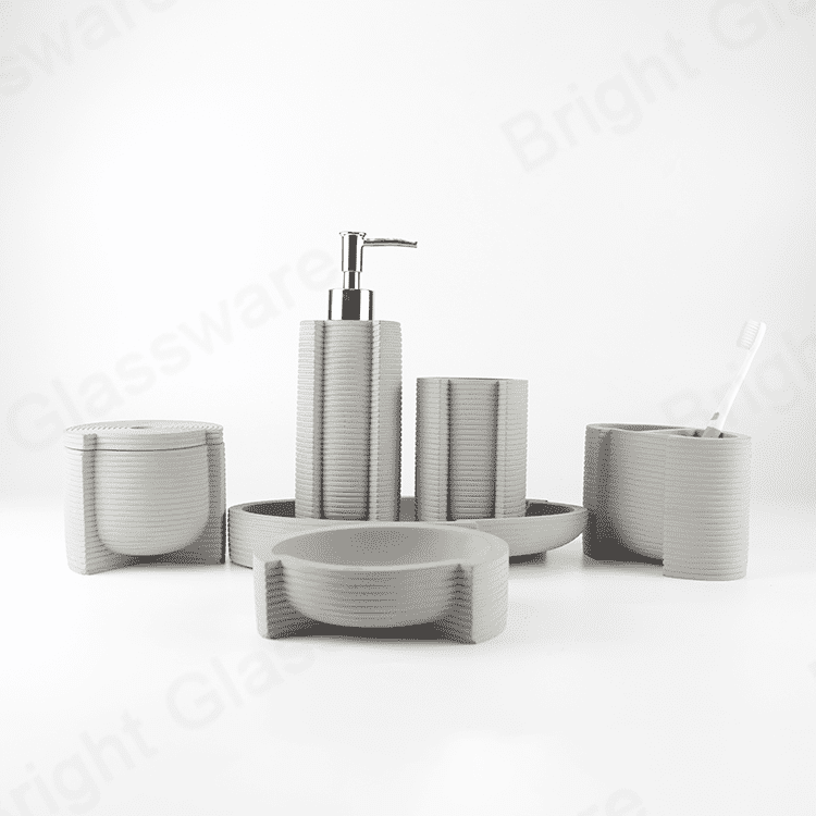 Moda personalizada personalizada 6pcs accesorios de baño conjunto moderno accesorios de baño loción de hormigón botella de jabón