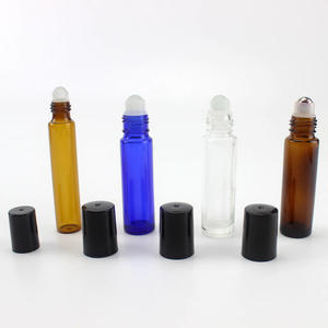 Flacons roulables d’huile essentielle en verre coloré 10ml Bouteilles à rouleaux en verre avec billes à rouleaux en acier inoxydable en gros