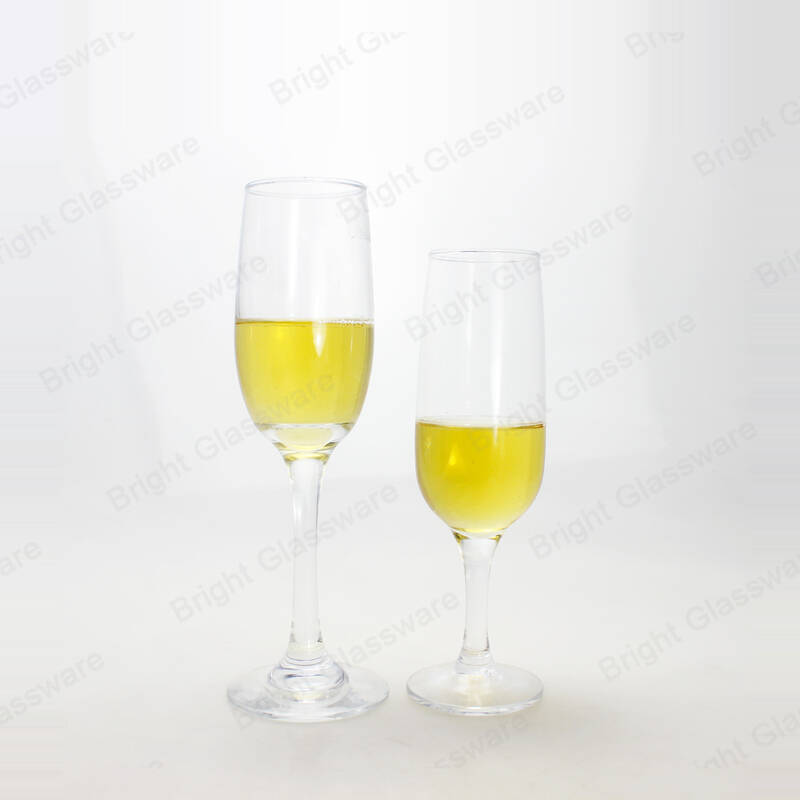 Vente en gros pas cher logo personnalisé flûte transparente verres à champagne cadeau de mariage maison table d’artisanat décorations