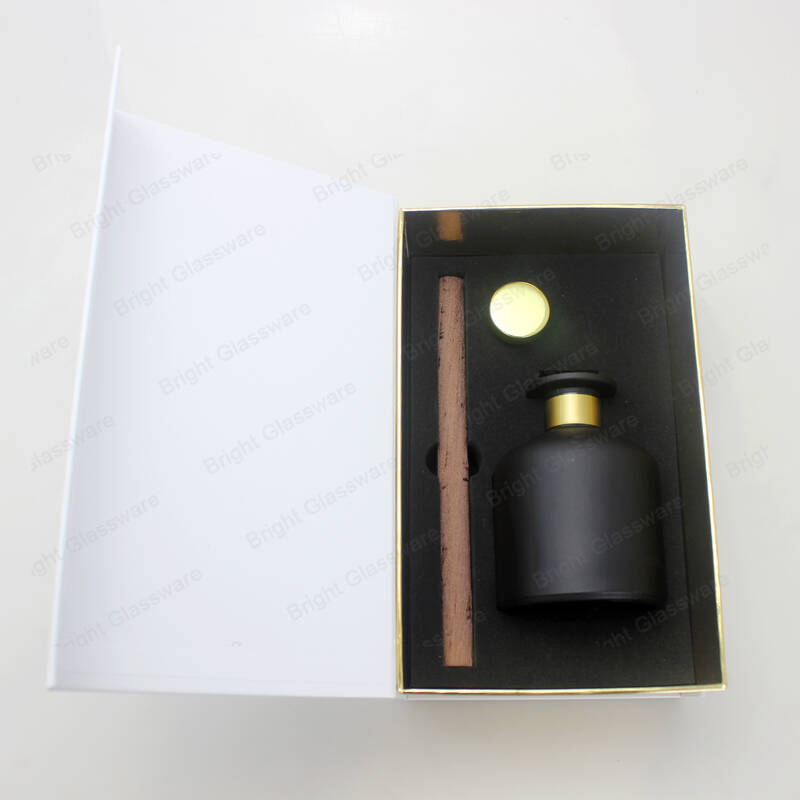 Big Belly Glass Matte Black Reed Diffuseur Bottle Set cadeau avec boîte d’emballage de luxe et liège