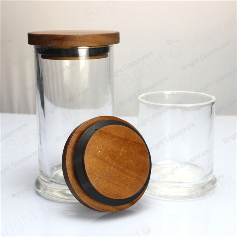 Tarro de boticario de vidrio transparente sellado con tapa de madera