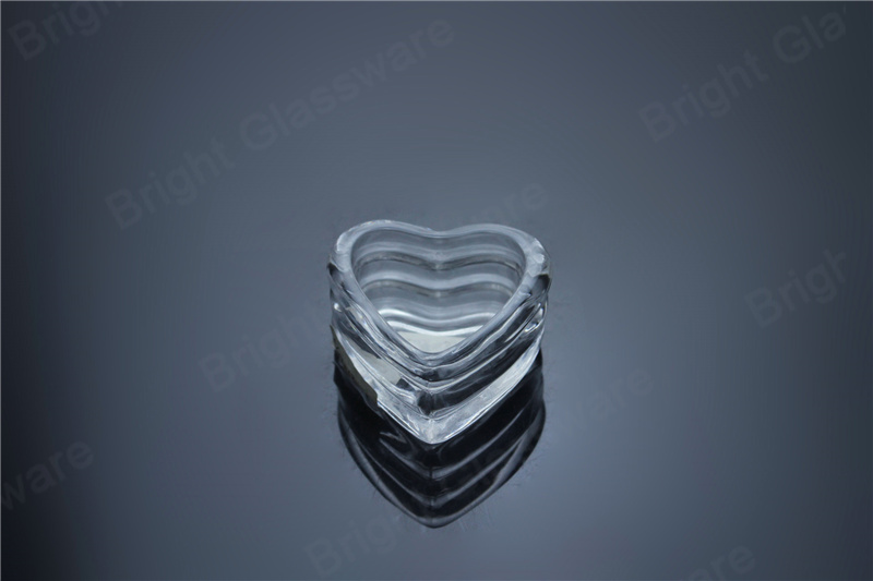 Porte-bougies en forme de cœur en verre