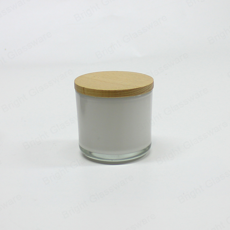 قاعدة منحنية داخل جرة شمعة زجاجية بيضاء شفافة مطلية للبيع