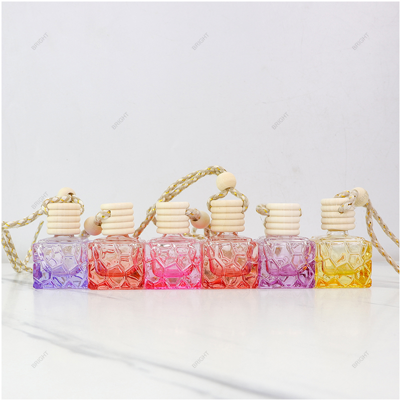 New Design Red Purple Pink Yellow Car Diffuser Bottle with Cap and Rope