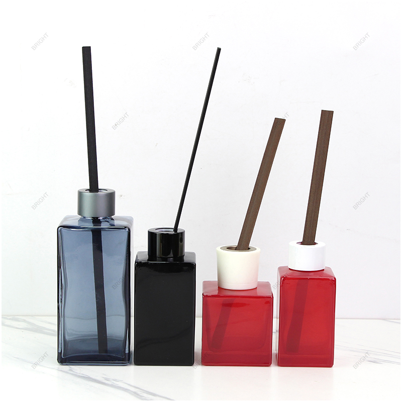 Free Design Fragrance Glass Diffuser Bottles Blue Red with Fiber Sticks