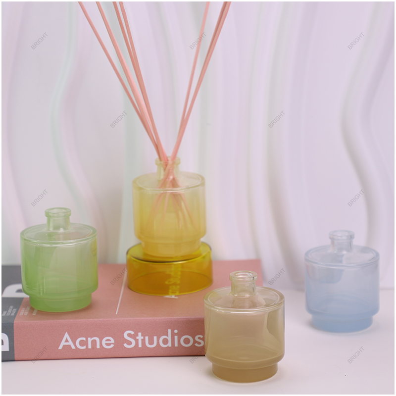 Free Sample New High Bottom Glass Diffuser Bottle with Fiber Sticks