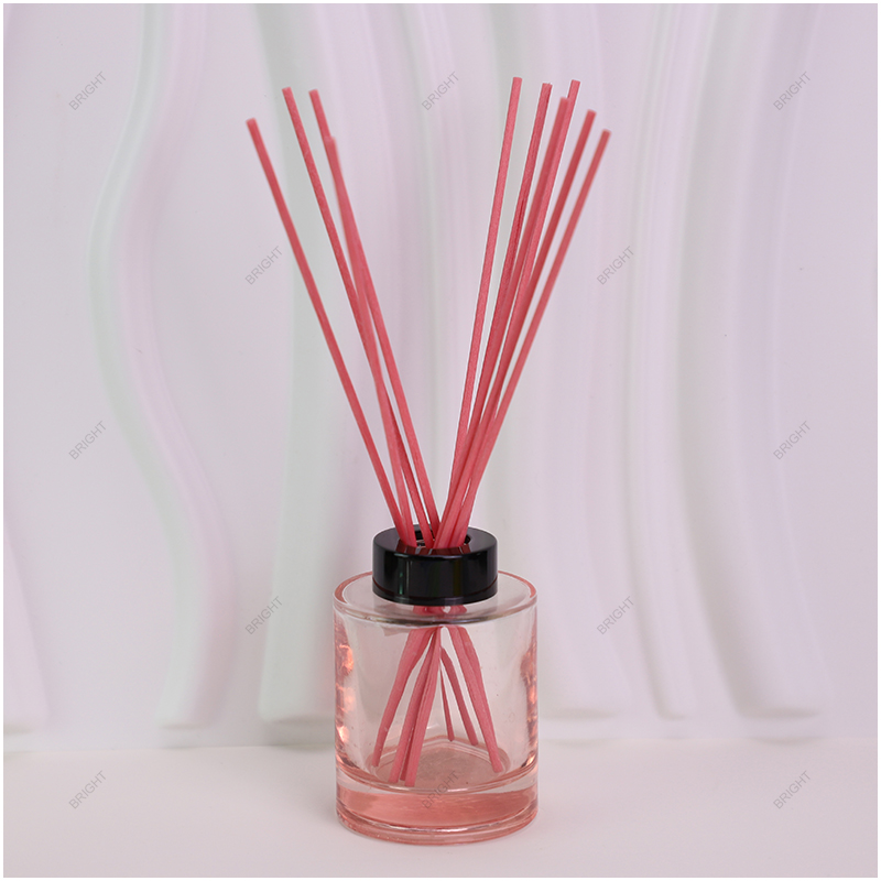 New Style Green Blue Yellow Thick Bottom Glass Diffuser Bottle with Fiber Sticks