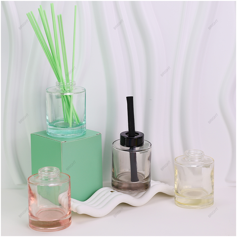 Free Sample Green Blue Yellow Thick Bottom Glass Diffuser Bottle With Fiber Sticks