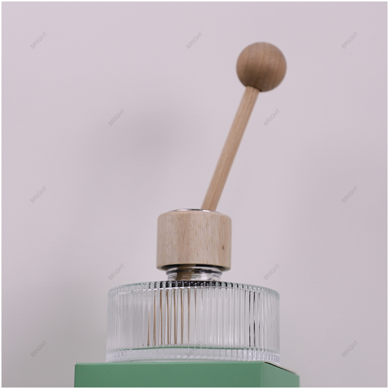 Free Sample Luxury Stripe 100ml Glass Diffuser Bottle with Fiber Sticks