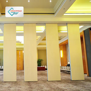 Movable wall systems have the advantages of flexible disassembly and assembly, high sound insulation, environmental protection, energy saving, and convenient installation.