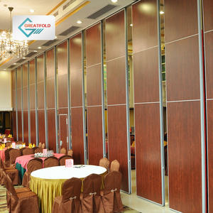 The scene layout of the hotel banquet hall is designed according to the needs of the hotel, so mobile walls partitions must match it.
