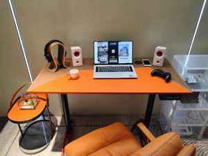 Electric Standing Desk Kook-orange-brown-lift-table