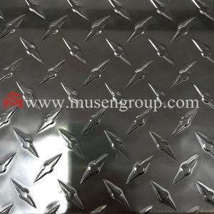 The aluminum diamond plate tread is bright and mirror polished.