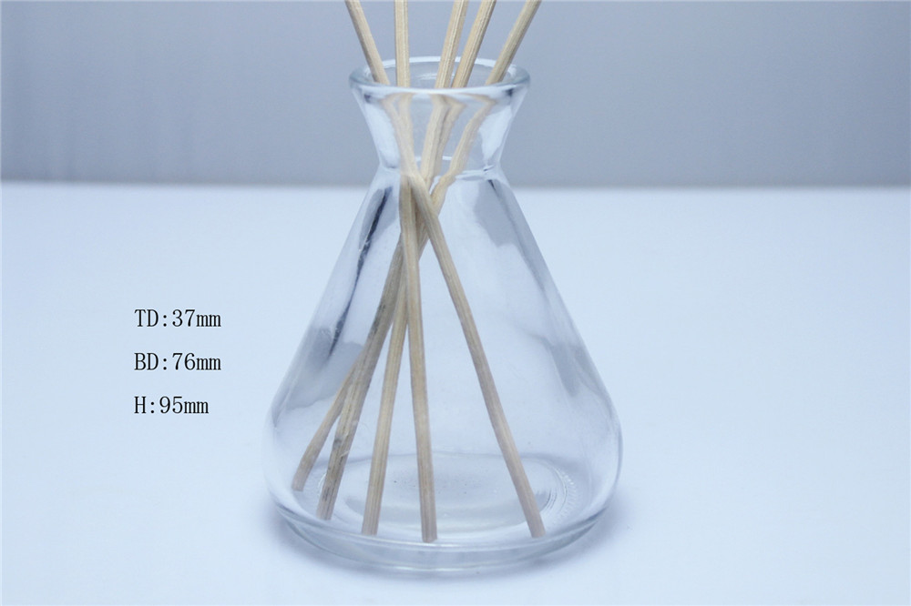 High Quality Round Bottom Clear Glass Diffuser Bottle With Custom Lid