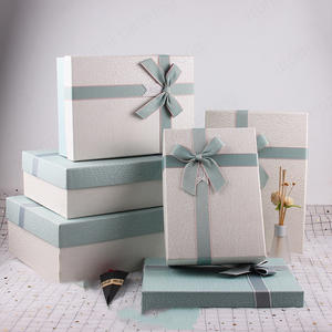 Delicate Cute Pink Green Gift Boxes Wholesale For Gifts From Relatives And Friends