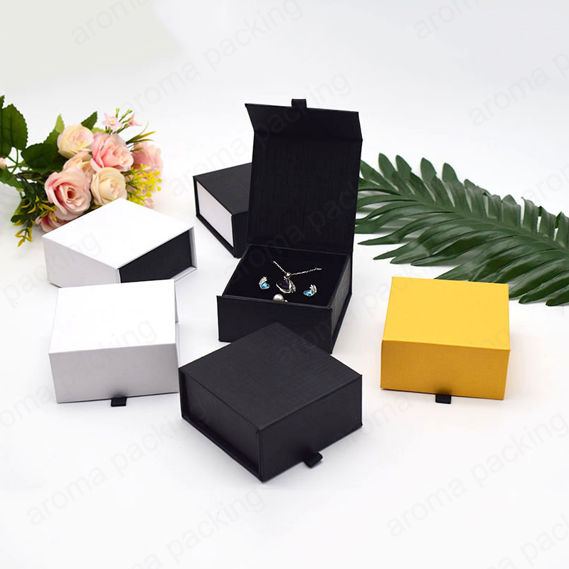 Wholesale Luxury Black White Yellow Jewelry Box Packaging With Magnetic Ribbon