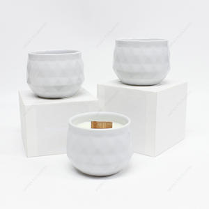 Luxury Round Bottom Embossed Wihte Ceramic Candle Jar For Candle Making