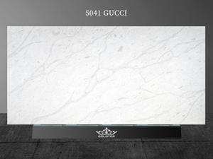 Gucci Calacatta Quartz Tjocka Svarta Ränder