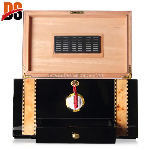 DSCB005 Wooden High Gloss Lacquer Gift Wrapped Cigar Box