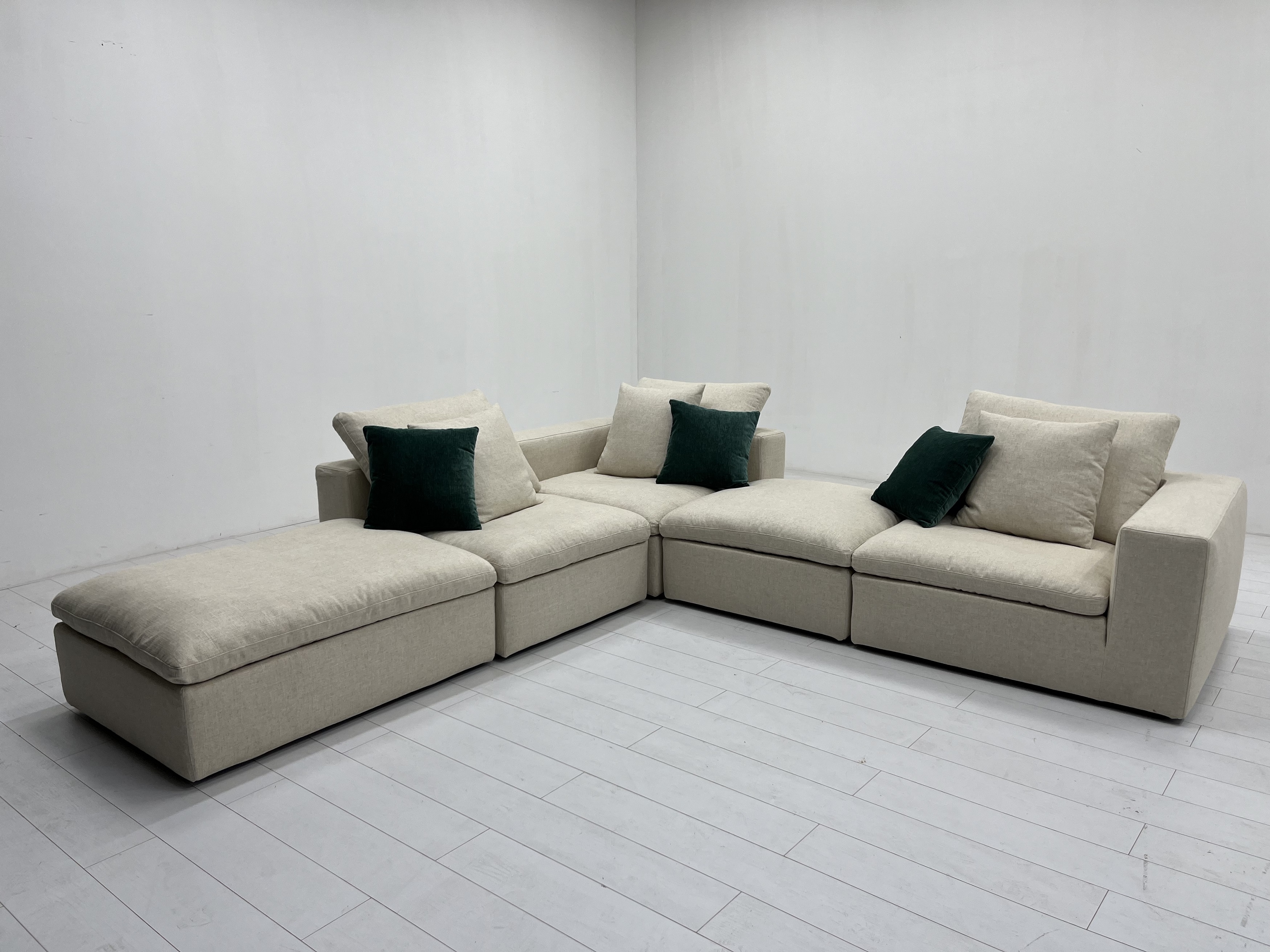 Modern Biege Fabric Sofa Home Using Colorful Cushions