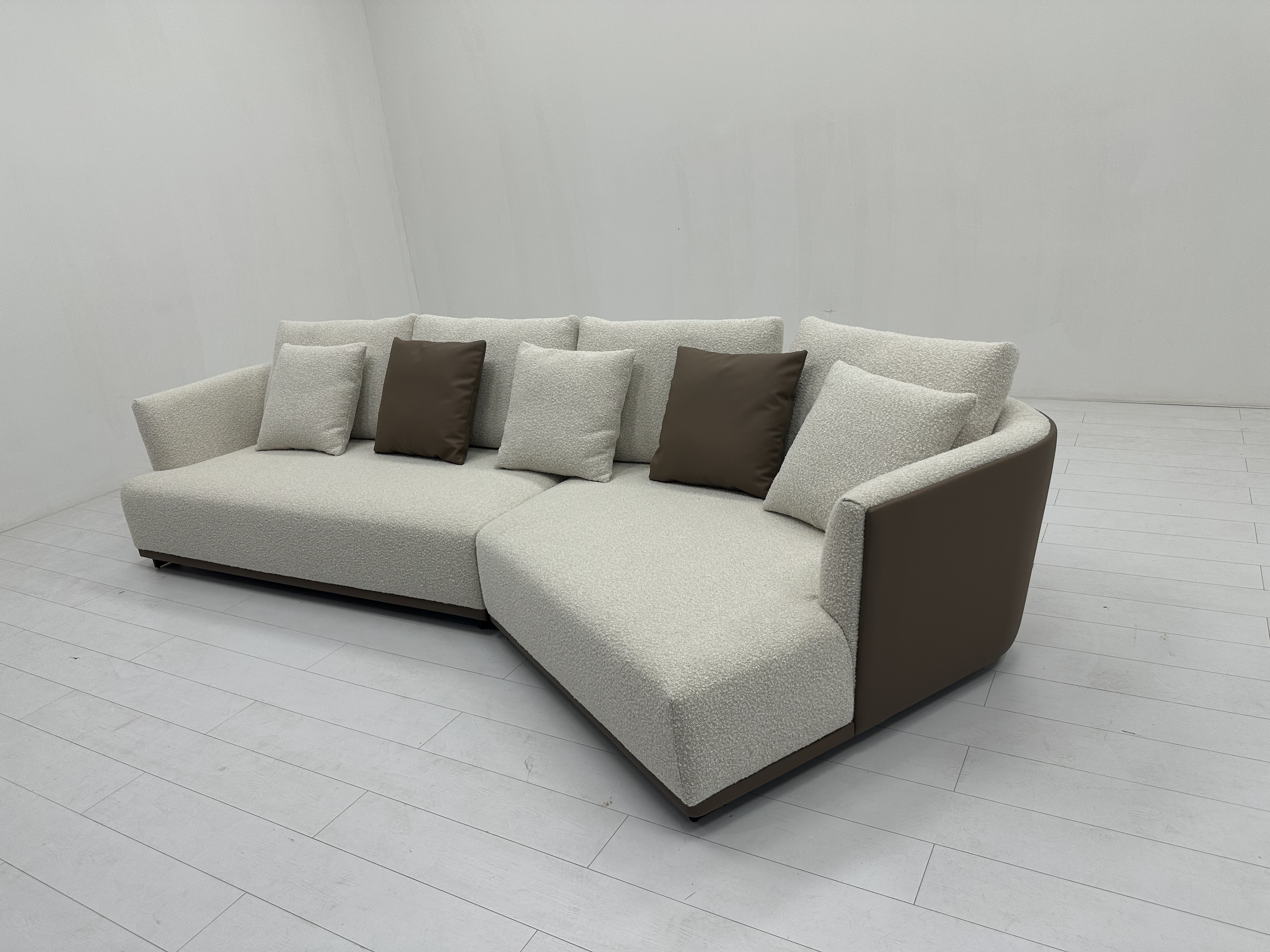 Soft Comform Fabric Sofa Matching with Leather