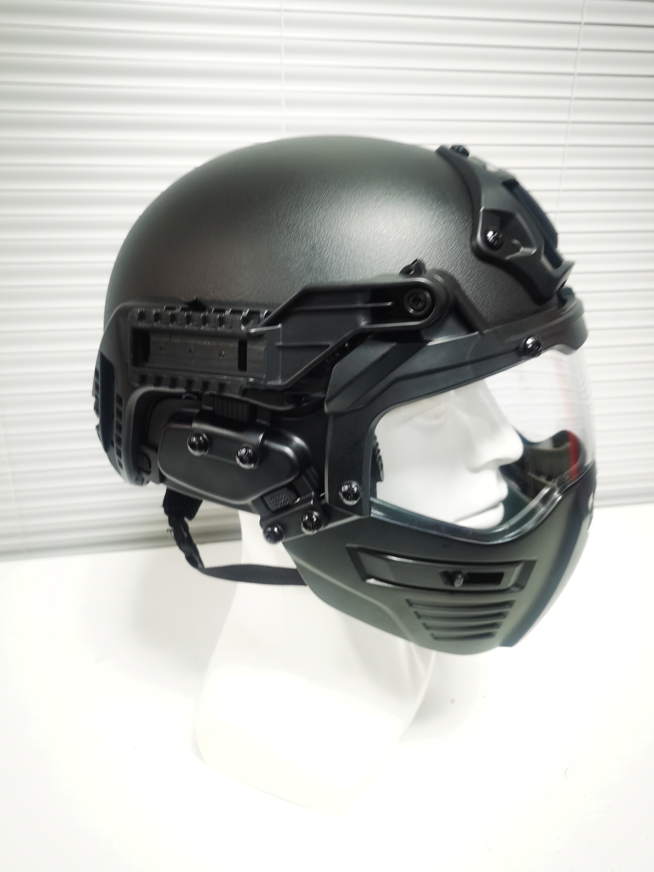 tactical mask with tactical helmet