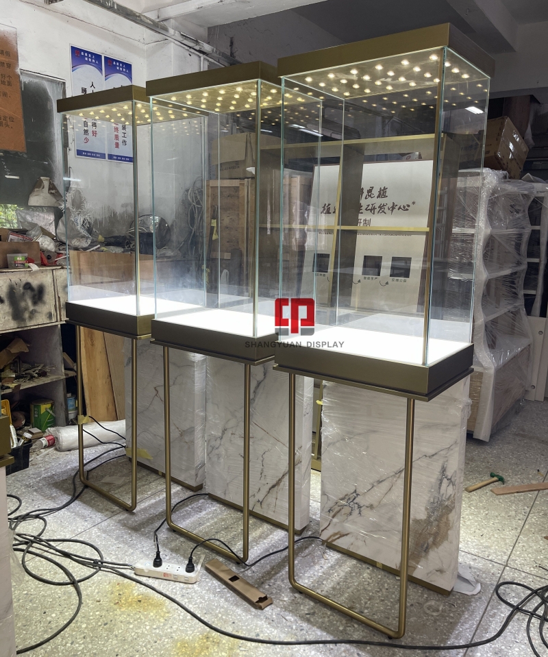Luxury jewelry tall cabinet display