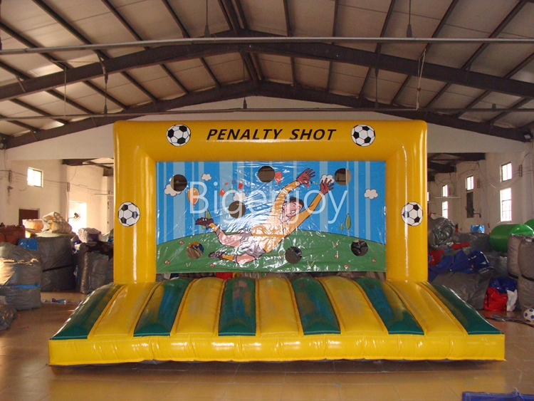 Shoot Out Soccer Goals Target Customized Inflatable Football Goal For Sale