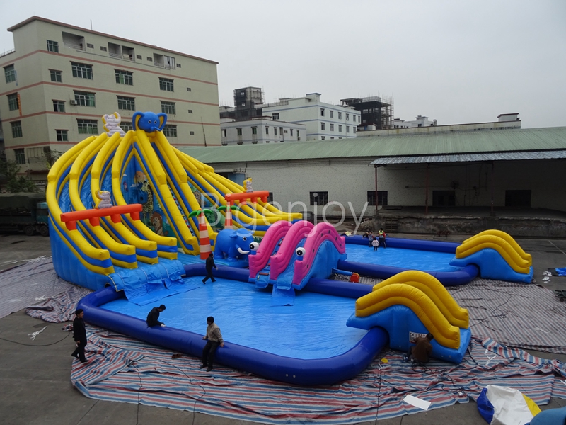 Inflatable Fun Park Aqua Park Inflatable for sale with big pool